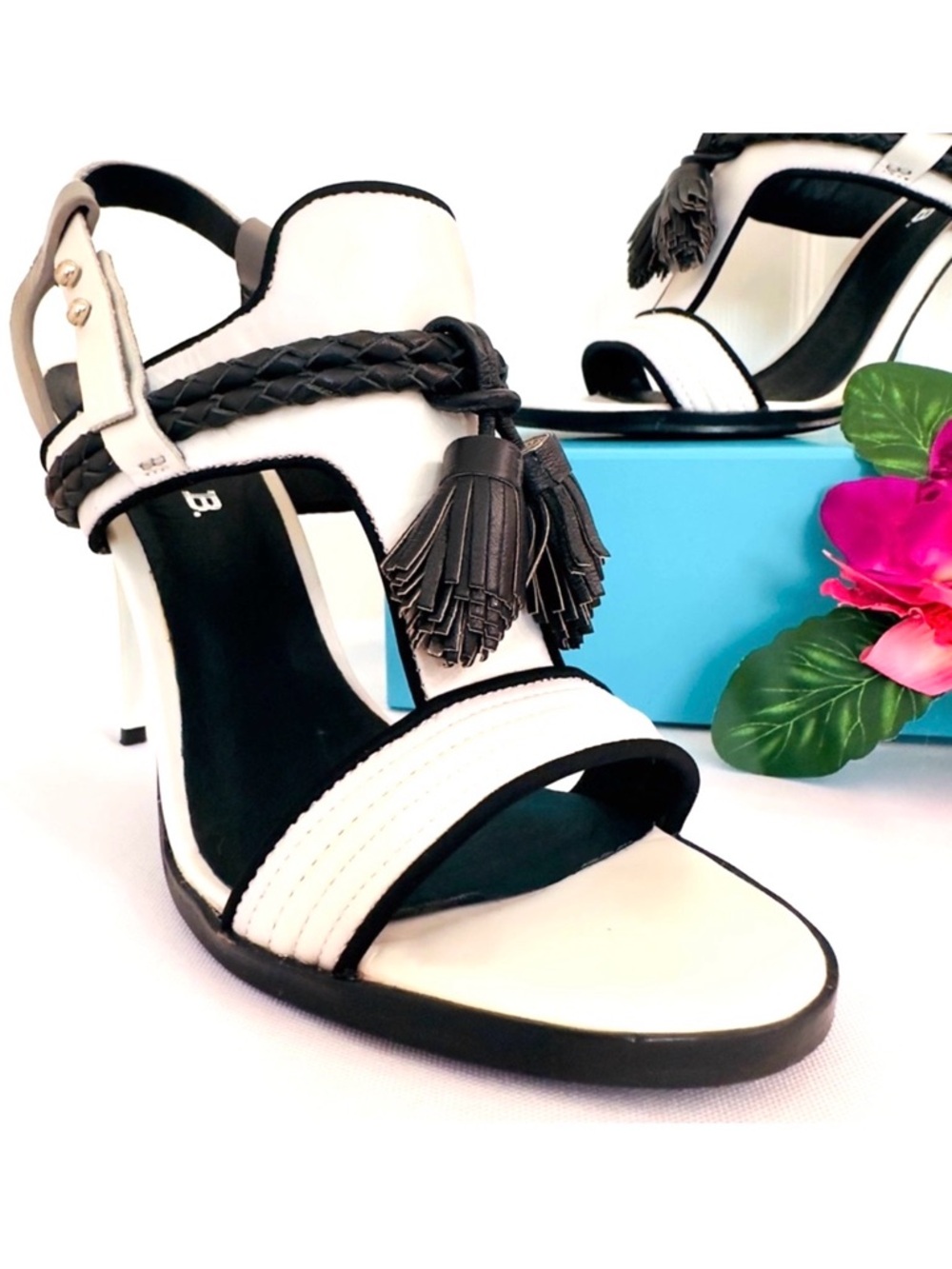 L.A.M.B. ~ Black, White and Gray 4” Peep Toe Heels by Gwen Stefani size 8 - Picture 6 of 11